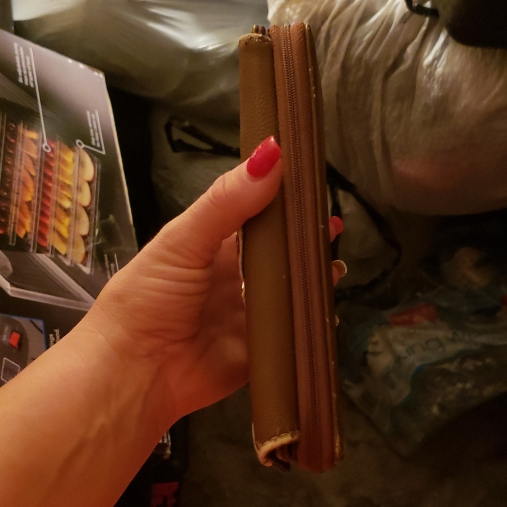 Wallet - Picture 3 of 3